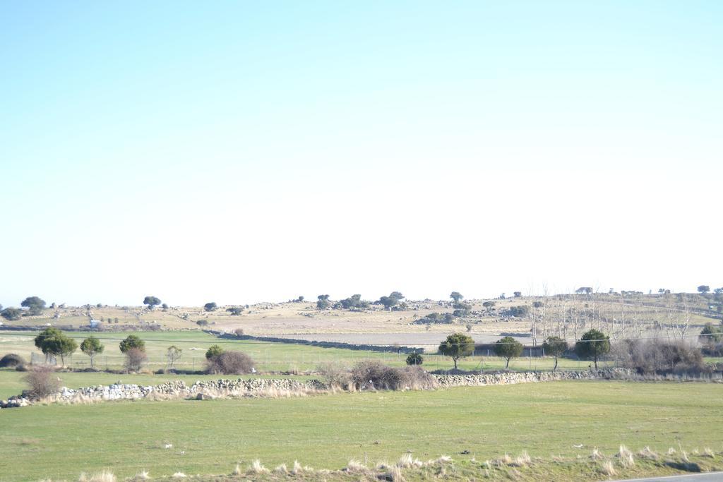 Casa Rural El Dolmen Bernuy-Salinero Bagian luar foto