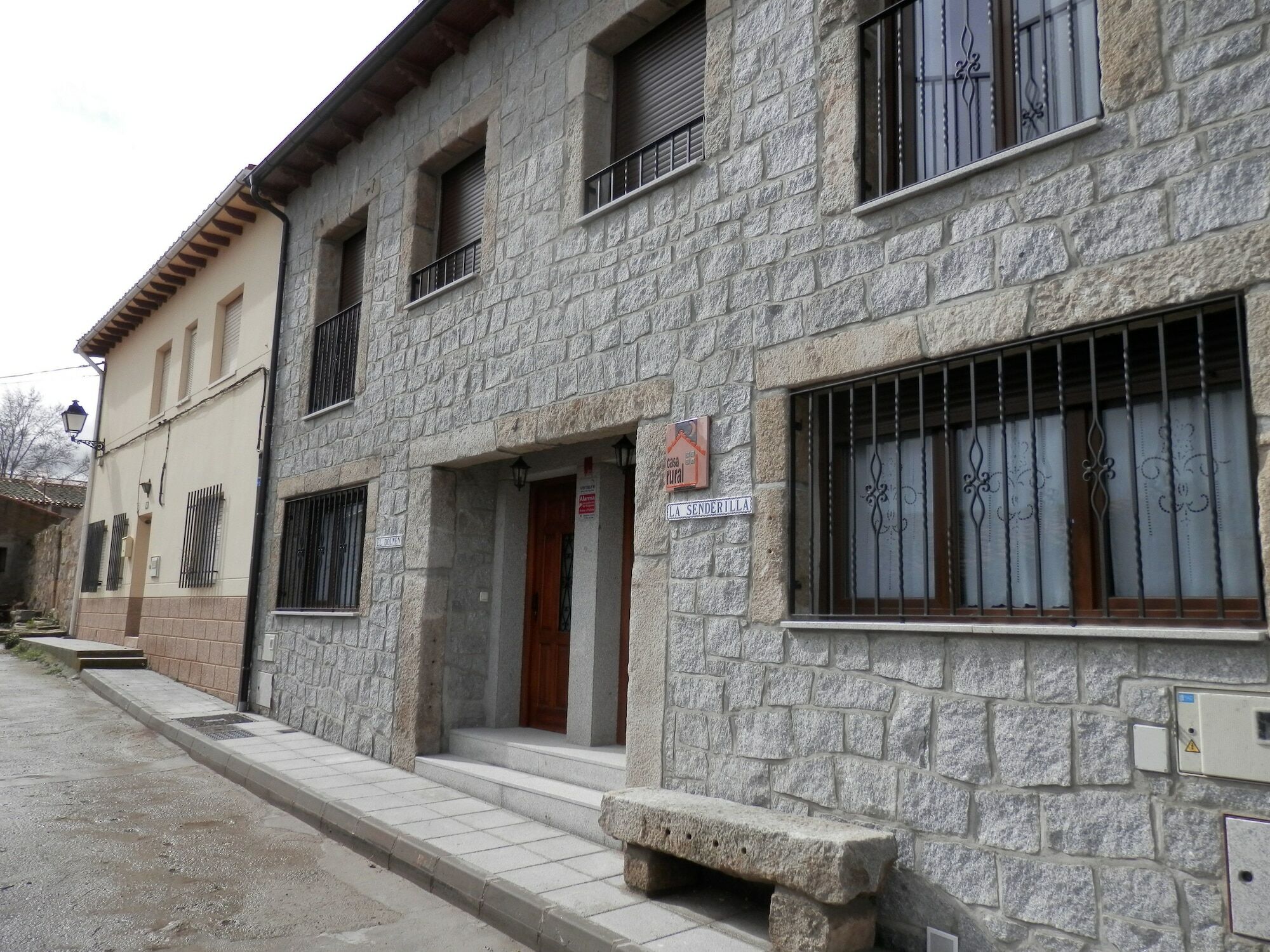 Casa Rural El Dolmen Bernuy-Salinero Bagian luar foto